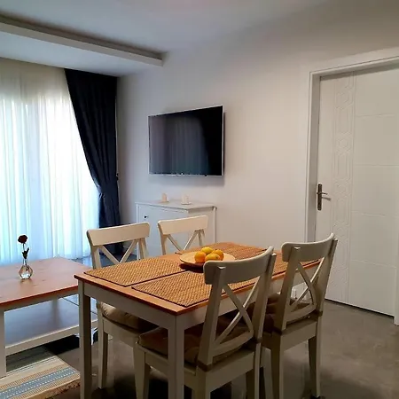 Апартаменты 1+1 На 8 Этаже Apartmán
